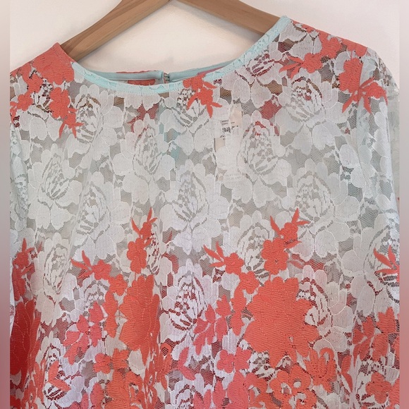 Anthropologie by Eva Franco Lace with Bell Sleeves Top - NWT - Picture 4 of 6